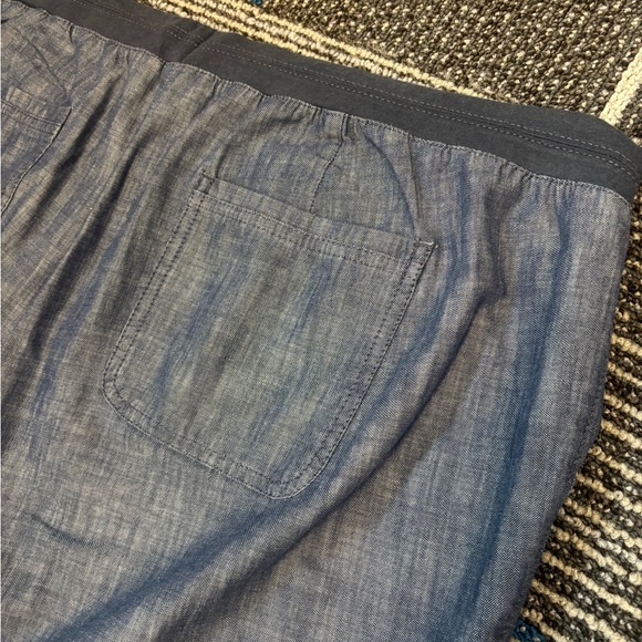 Talbots 18W Pull On Pants Chambray Blue Cotton Elastic drawstring - Picture 9 of 9